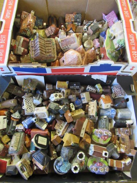 TWO BOXES OF MODEL COTTAGES ETC Image