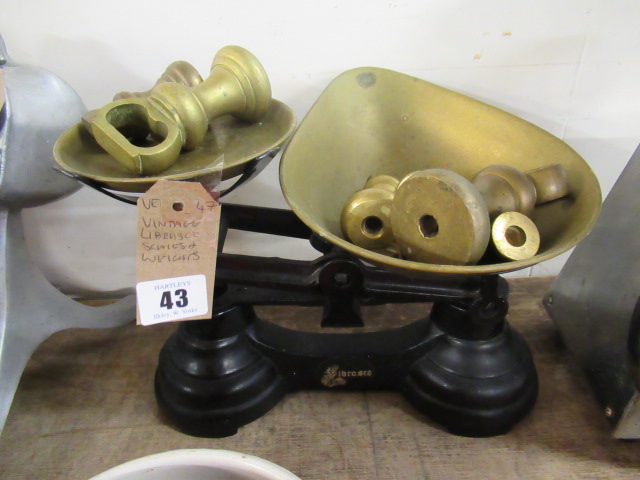 VINTAGE SCALES AND WEIGHTS Image