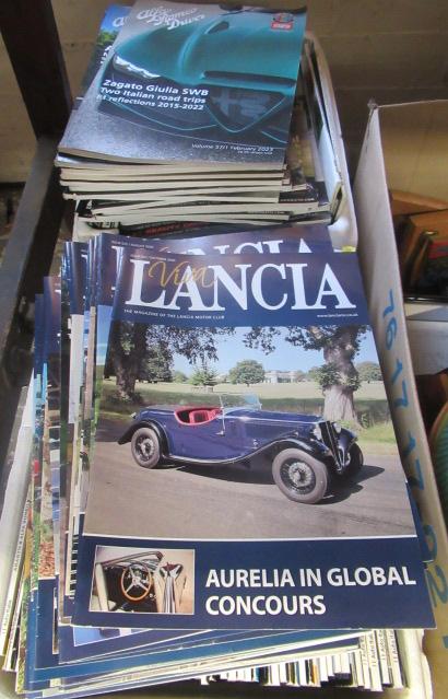 TWO BOXES OF AUTO ITALIA   ALFA ROMEO AND LANCIA MAGAZINES Image