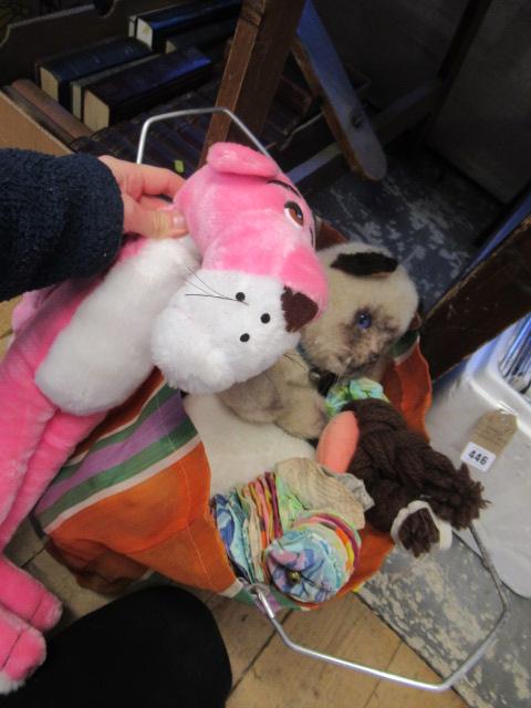 VINTAGE SHOPPING BAG OF SOFT TOYS  Image