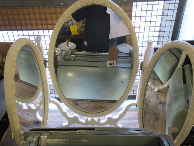 TRIPLE DRESSING TABLE MIRROR Image