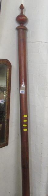 WOODEN CURTAIN POLE AND RINGS Image