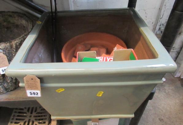 GLAZED SQUARE PLANT POT ETC Image