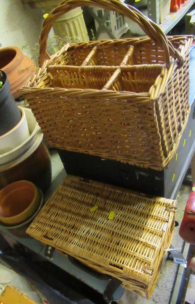 WICKER WINE CARRIER AND A HAMPER Image