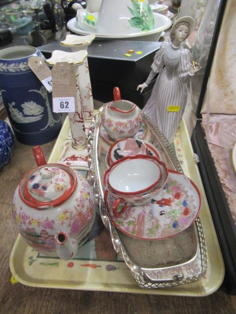 TRAY OF ORIENTAL PORCELAIN  AND LLADRO ETC Image