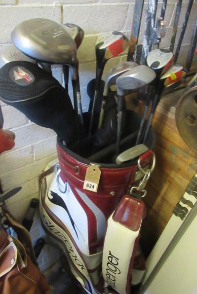 GOLF CLUBS AND BAG Image