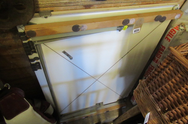 ARCHITECT'S DRAWING TABLE Image