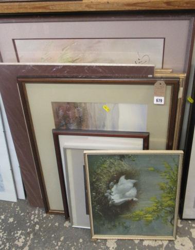 PICTURE AND PRINTS INCLUDING BLACK LABRADOR WATERCOLOUR AND HELEN BRADLEY PRINT Image