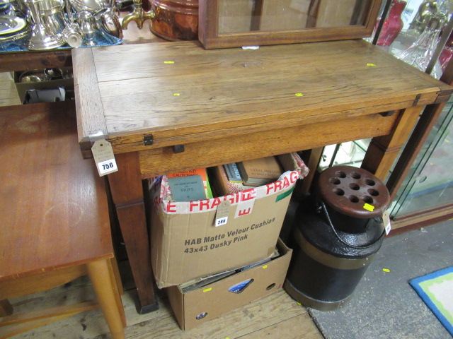 OAK FOLDOVER KITCHEN TABLE Image