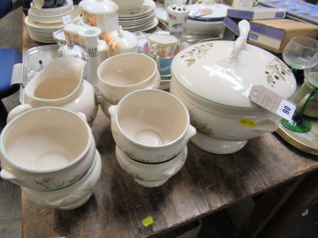 ROYAL WINTON TUREEN  SOUP BOWLS AND JUG Image