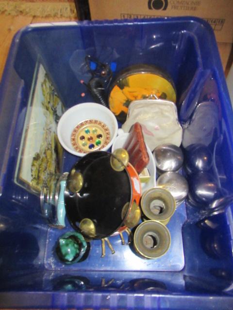 BOX OF MISCELLANEOUS INCLUDING TAMBOURINE Image