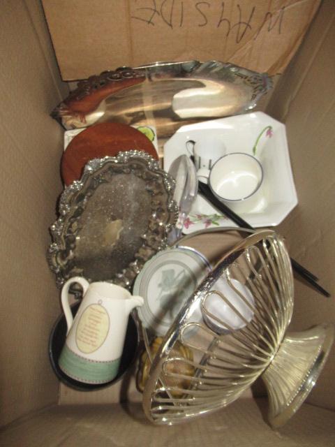TWO BOXES OF GLASS AND CERAMICS ETC Image