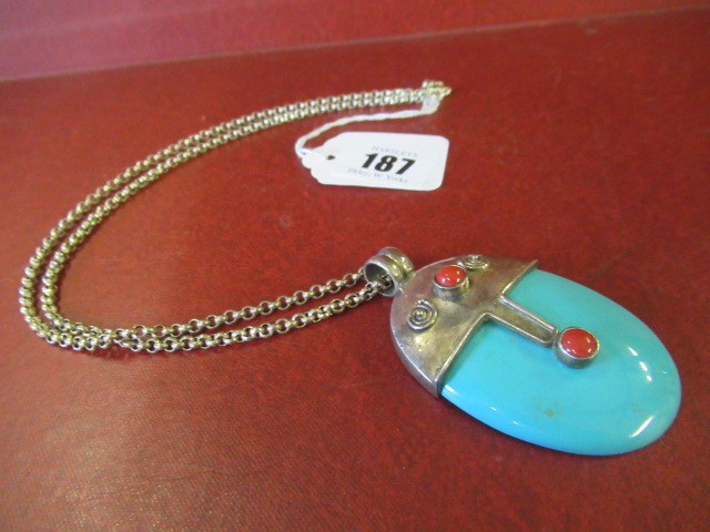 SILVER PENDANT ON CHAIN Image