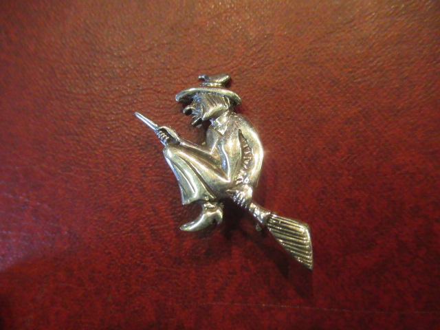 SILVER WITCH BROOCH Image
