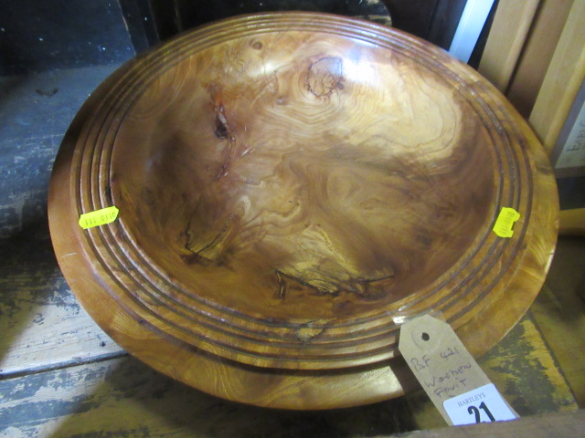 WOODEN FRUIT BOWL Image