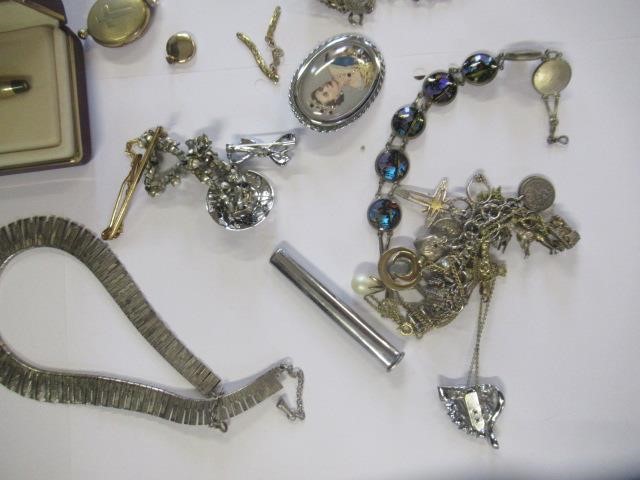 BOX OF COSTUME JEWELLERY ETC Image
