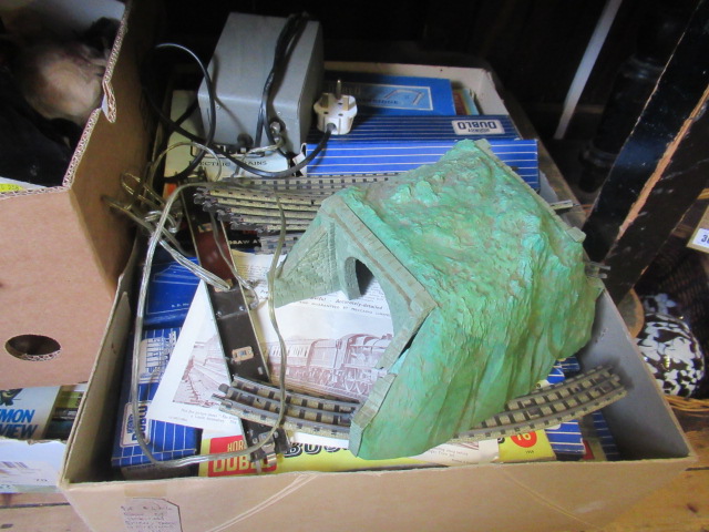 BOX OF HORNBY DUBLO TRACK AND SIDINGS Image