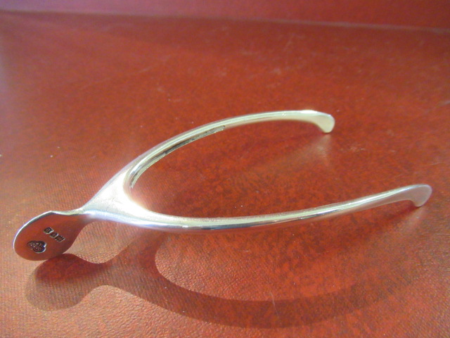 SILVER WISHBONE SUGAR NIPS Image