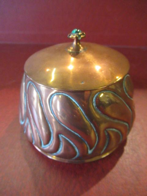KESWICK SCHOOL OF INDUSTRIAL ARTS COPPER JAR AND COVER Image