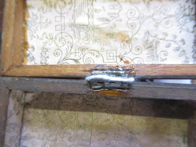 THREE GEORGIAN TORTOISESHELL TRINKET BOXES Image
