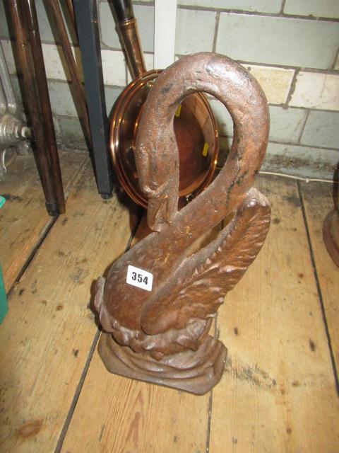 CAST IRON SWAN DOORSTOP Image