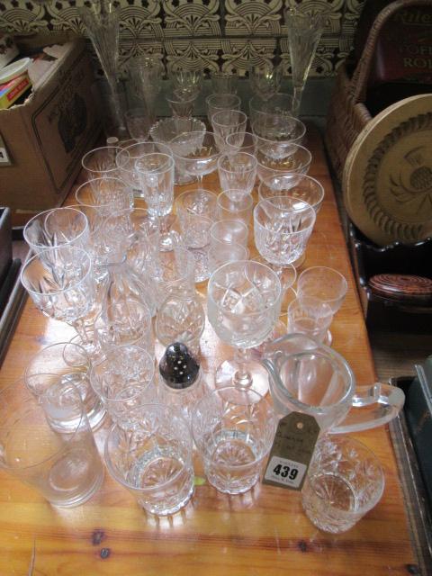 QUANTITY OF GLASS Image