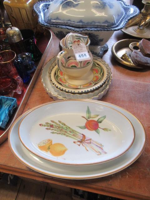 QUANTITY OF EVESHAM AND POOLE POTTERY Image