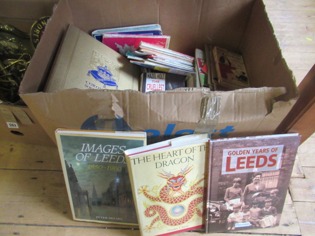 TWO BOXES OF BOOKS INCLUDING LEEDS GOLDEN YEARS Image