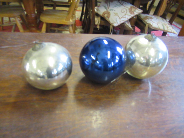 THREE ANTIQUE CHRISTMAS BAUBLES/WITCH BALLS Image