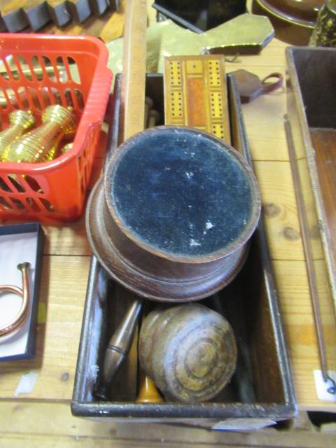 BOX OF TREEN INCLUDING SPINNING TOP AND HAND MIRROR Image