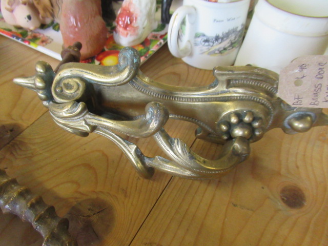 BRASS DOOR KNOCKER Image