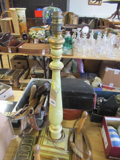 PAINTED LAMP BASE Image