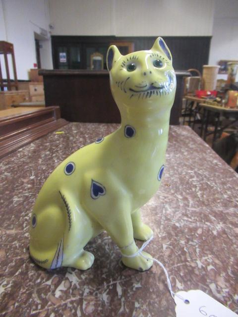 YELLOW PORCELAIN GALLE STYLE CAT Image
