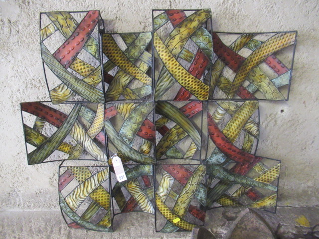 METAL GARDEN WALL HANGING Image