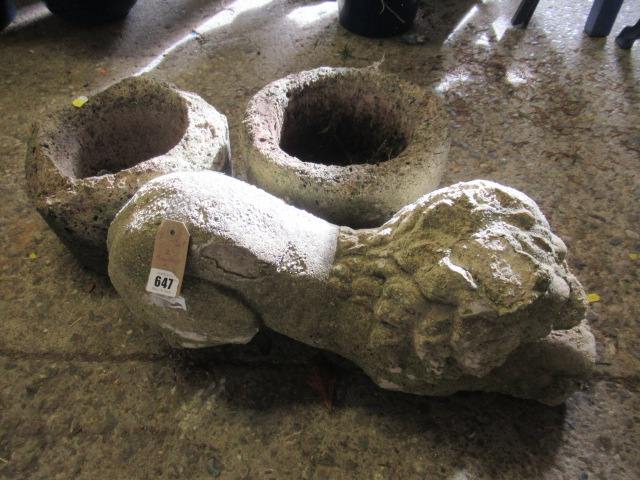 TWO PLANTERS AND A LION GARDEN ORNAMENT Image