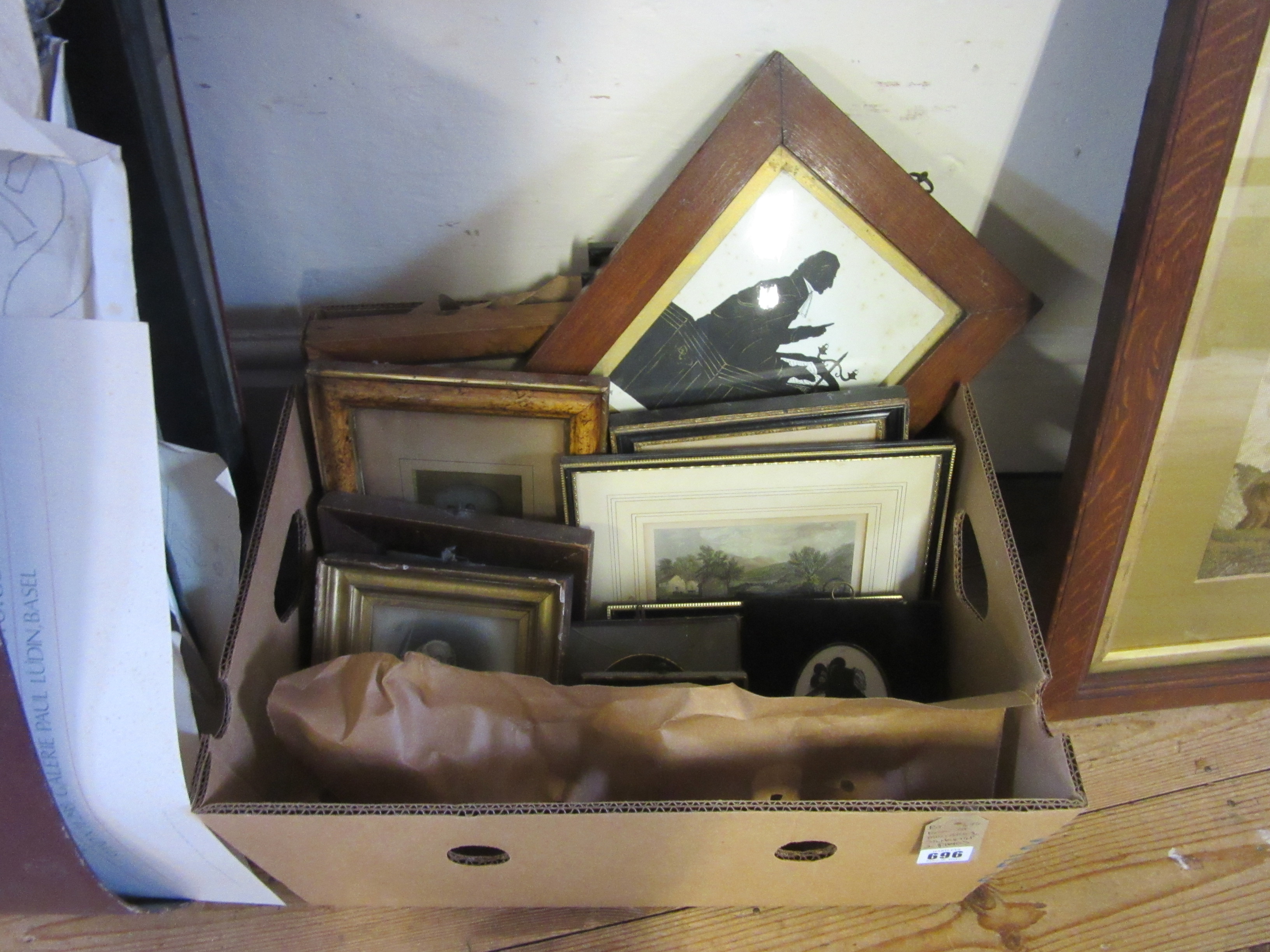 BOX OF MINIATURES, SILHOUTTES AND PHOTOS Image