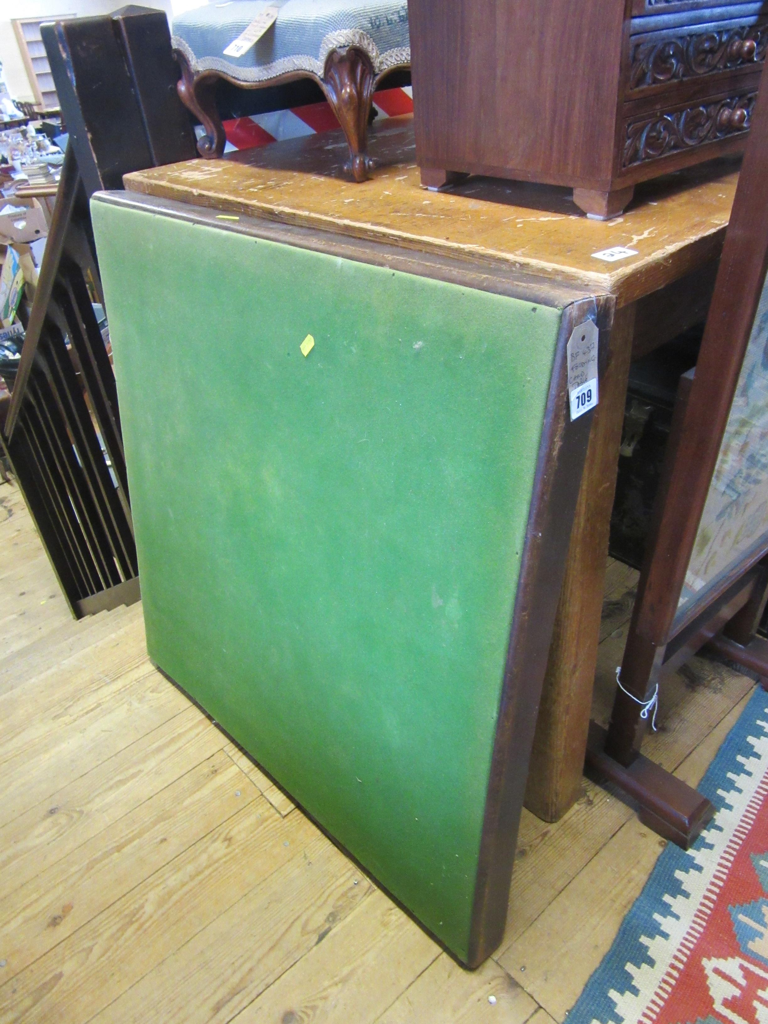 FOLDING CARD TABLE Image