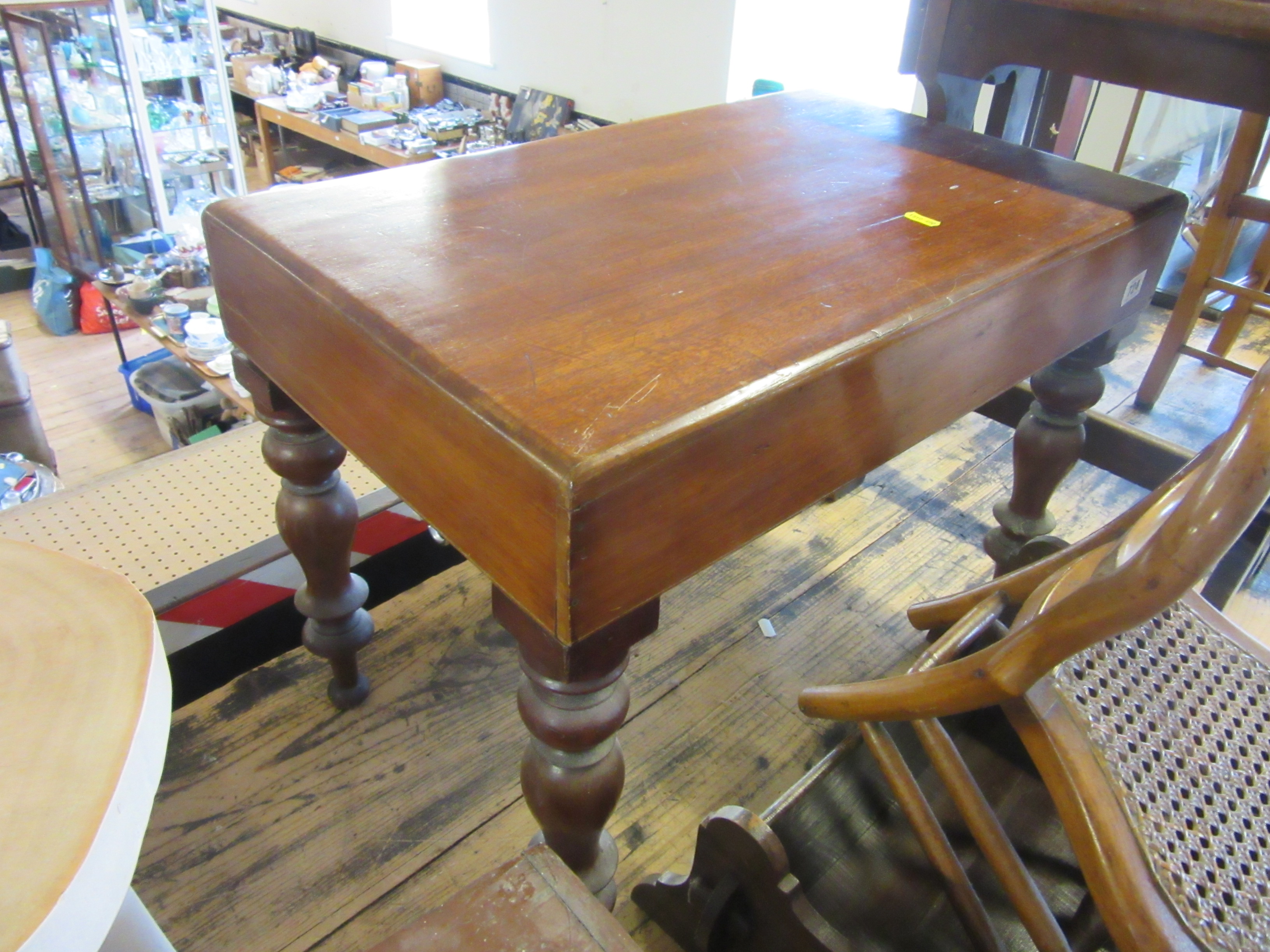 MAHOGANY COMMODE Image