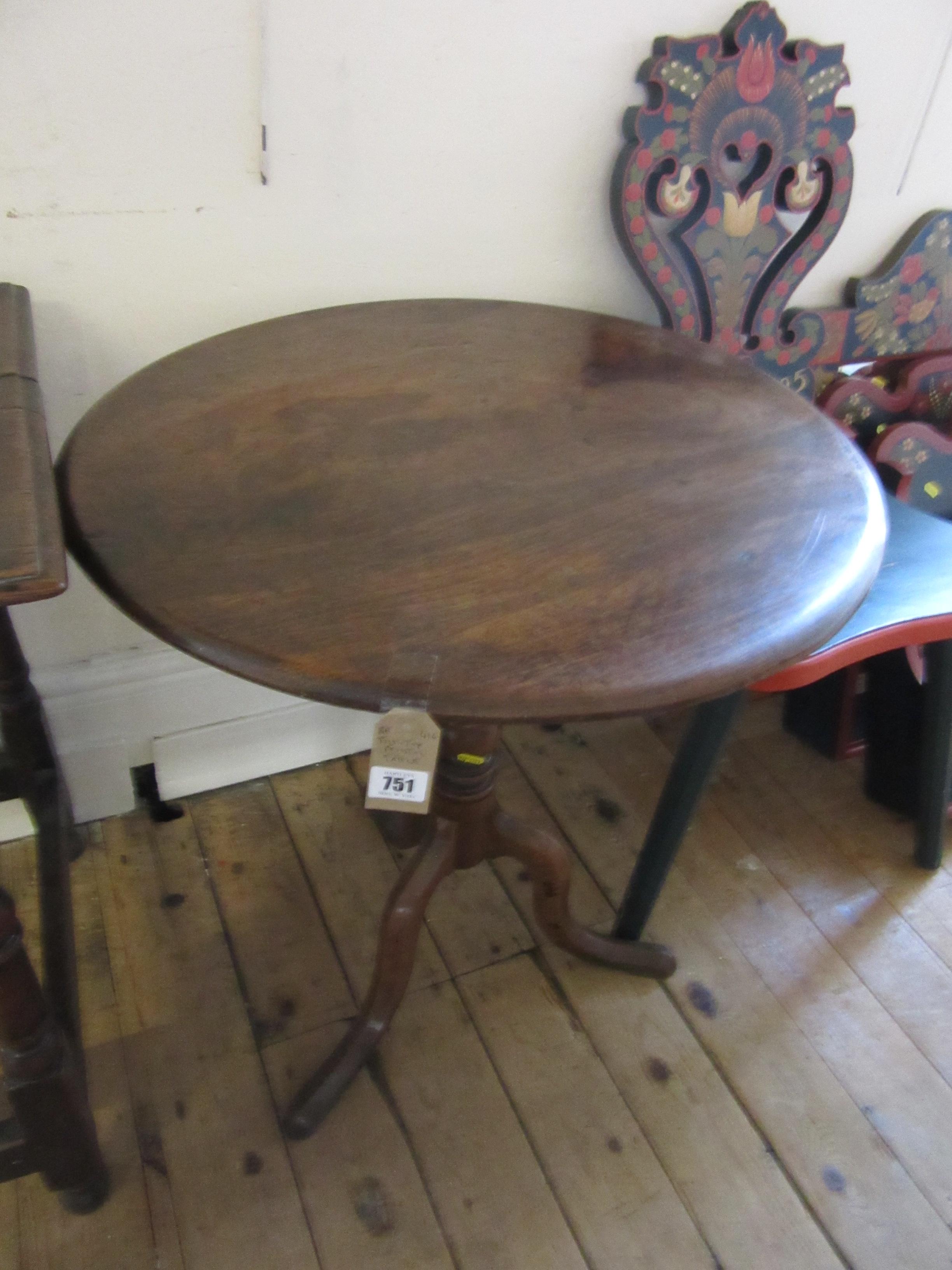 CIRCULAR PEDESTAL TABLE Image
