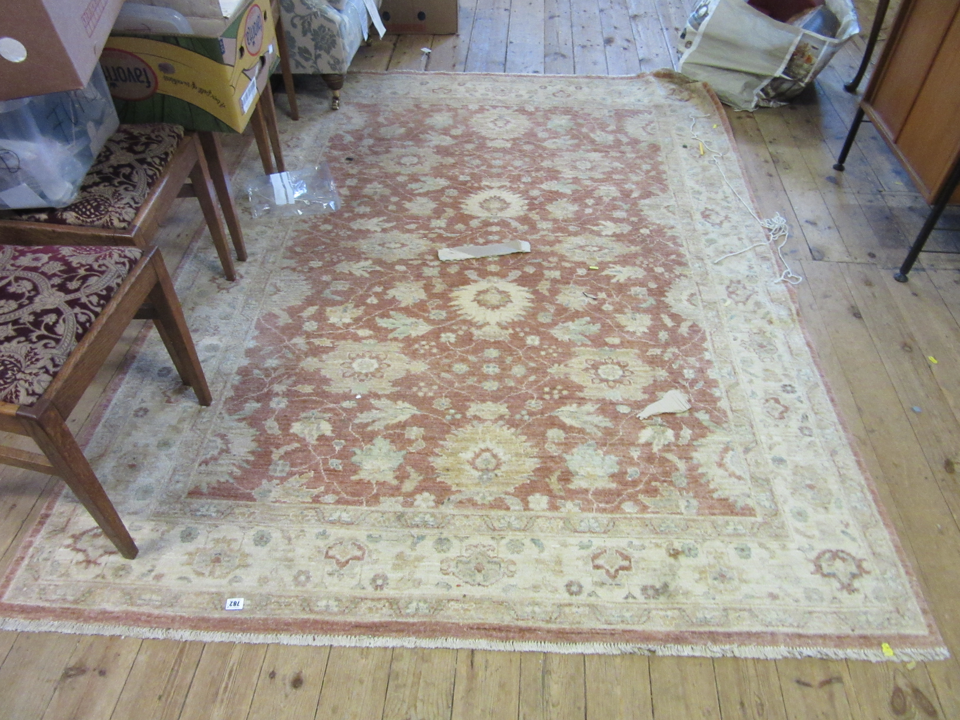 FLORAL RUG Image