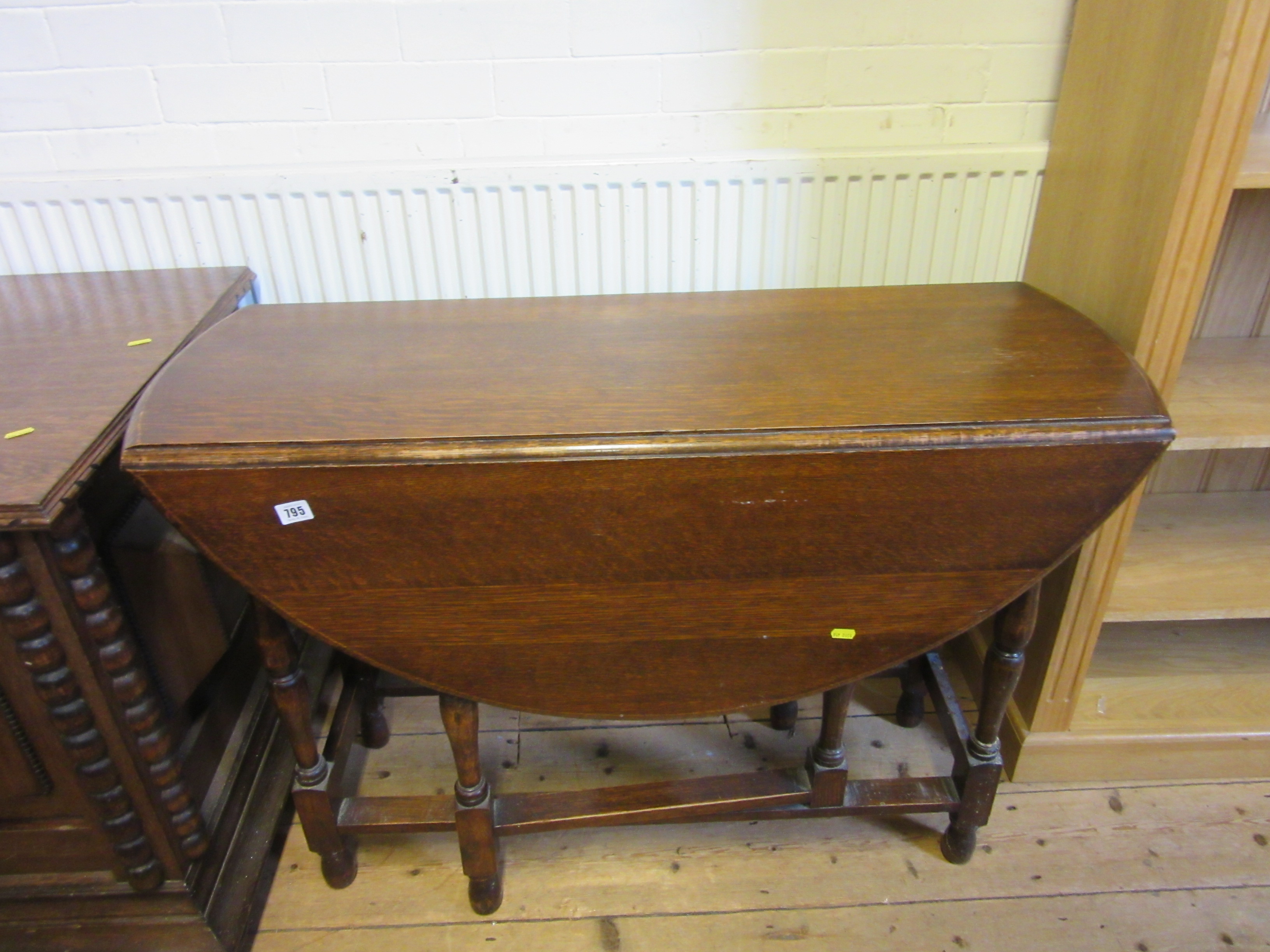DROP LEAF GATE LEG TABLE Image
