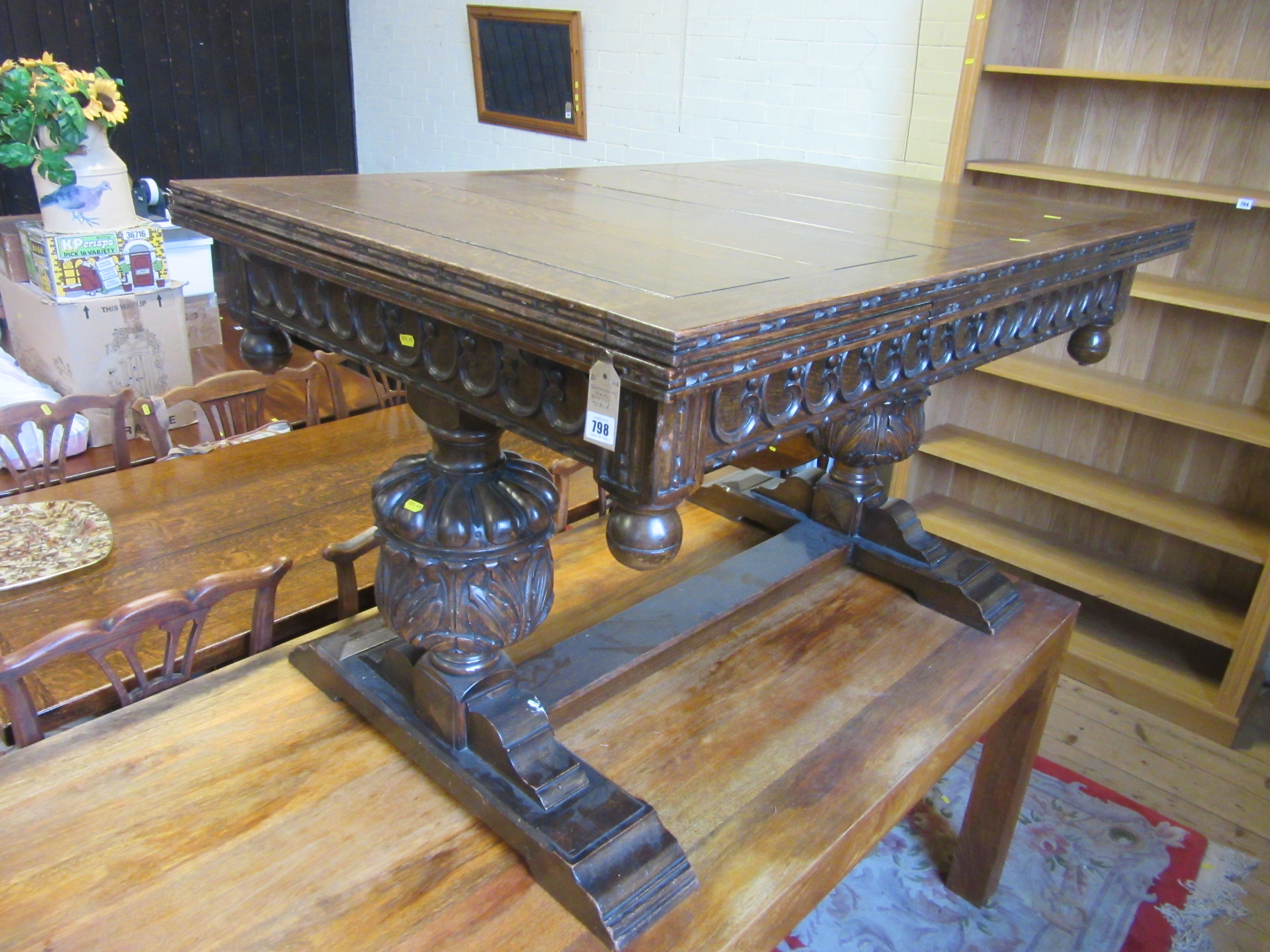 EXTENDING OAK DINING TABLE Image