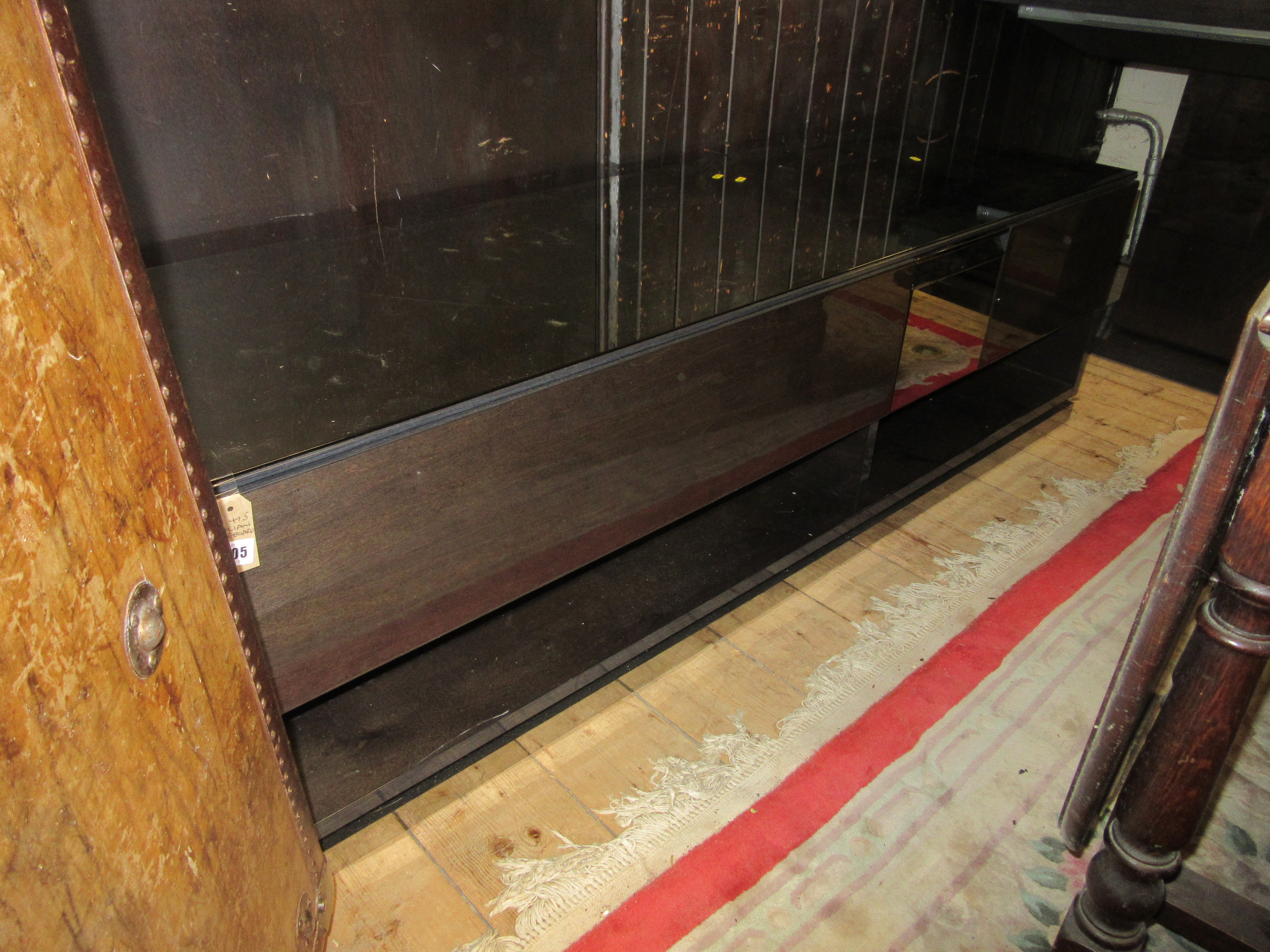 ITALIAN SIDEBOARD Image