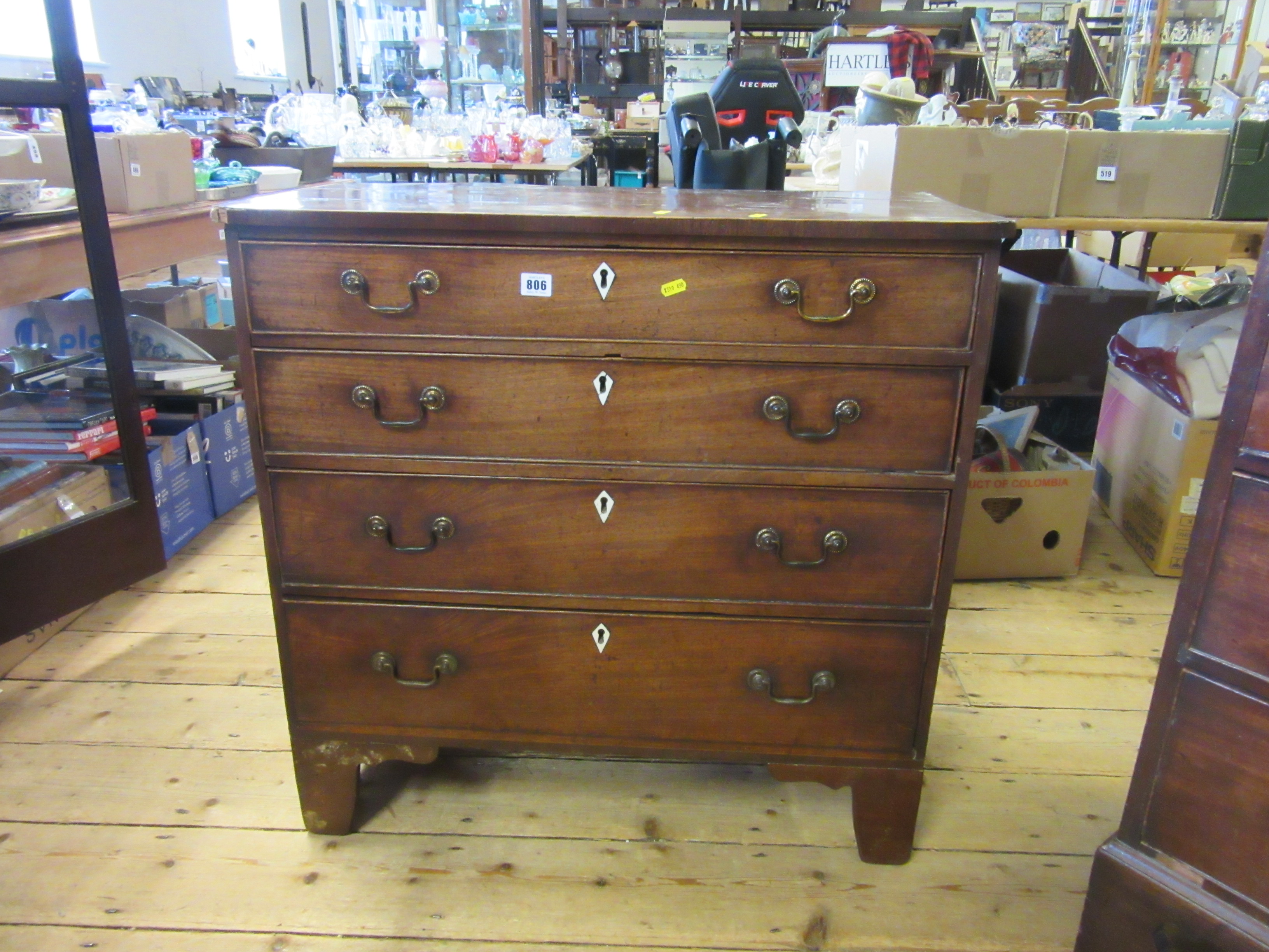 ANTIQUE FOUR DRAWER CHEST Image
