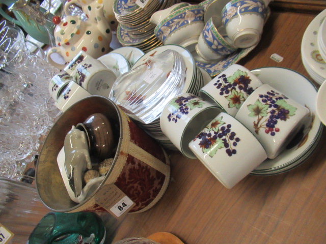 ROYAL DOULTON EVESHAM DINNERWARE ETC Image