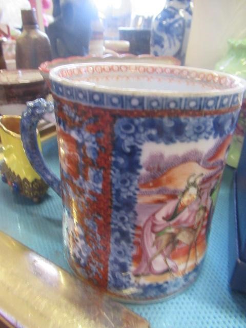 TRAY OF CERAMICS INCLUDING MEISSEN, SPODE AND ORIENTAL ITEMS Image