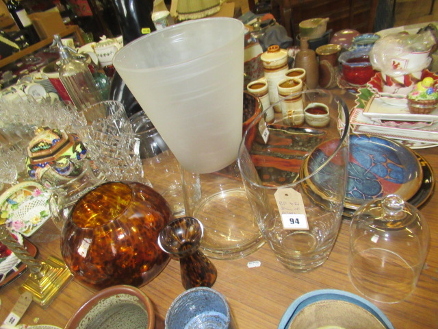 QUANTITY OF GLASS VASES Image