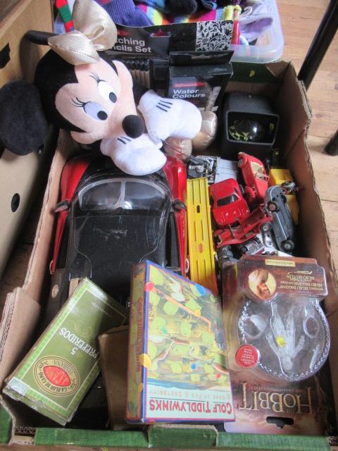 BOX OF COLLECTABLE TOYS Image