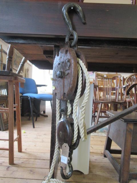 BLOCK AND TACKLE FROM AMERICAN WHALER PORT MYSTIC USA Image