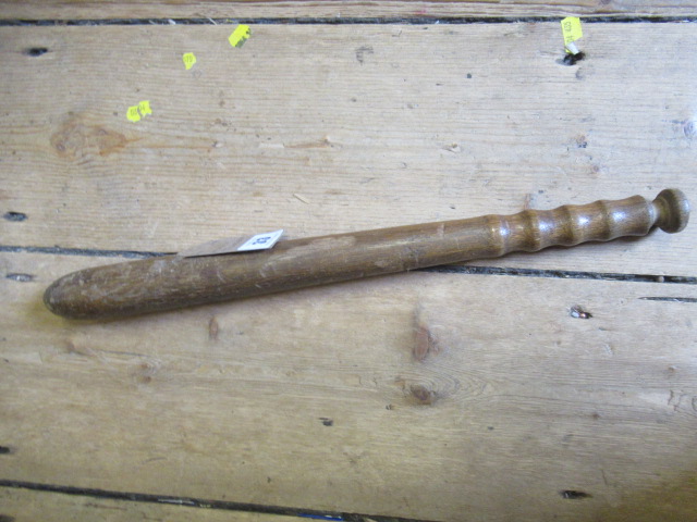 WOODEN TRUNCHEON Image